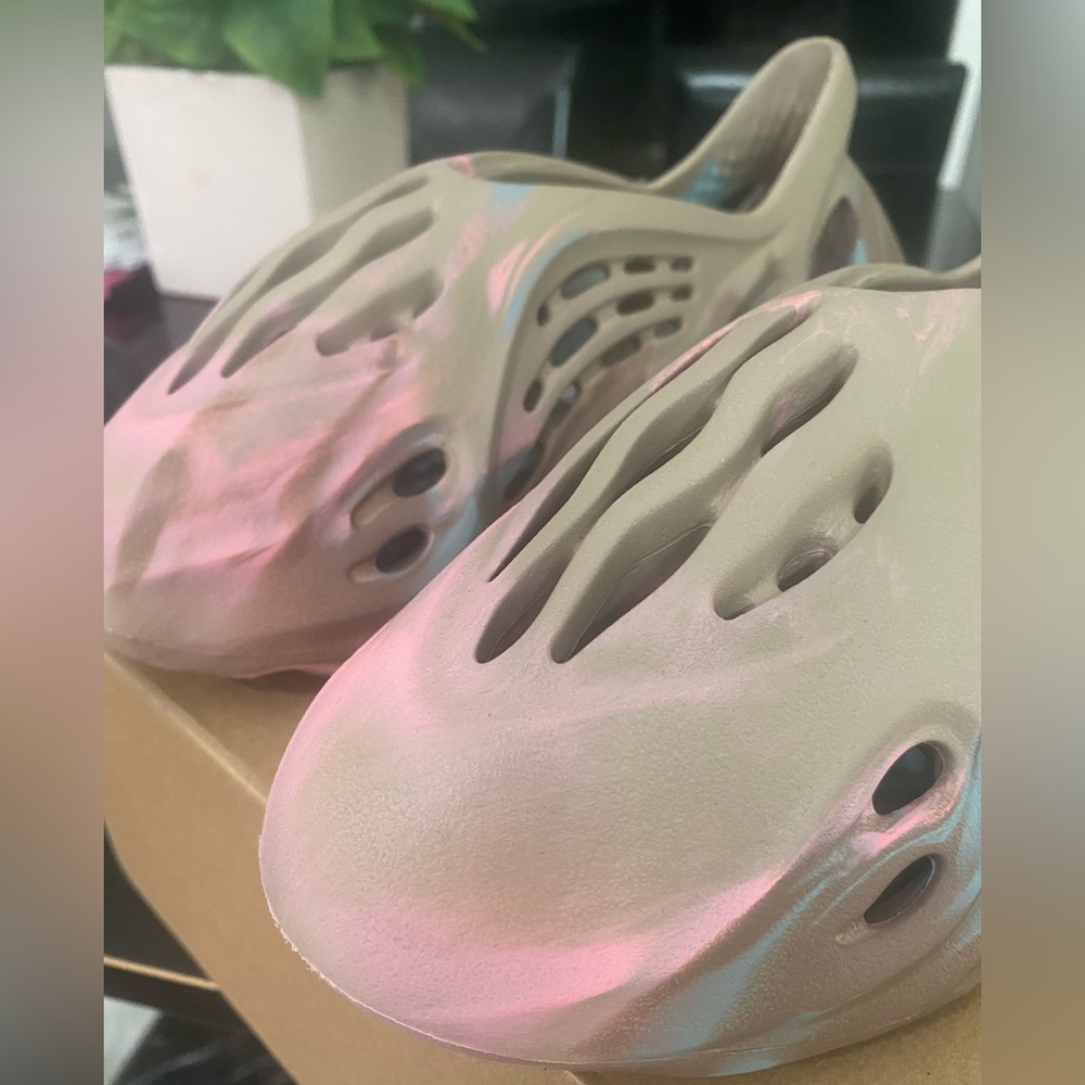 Yeezy foam runner